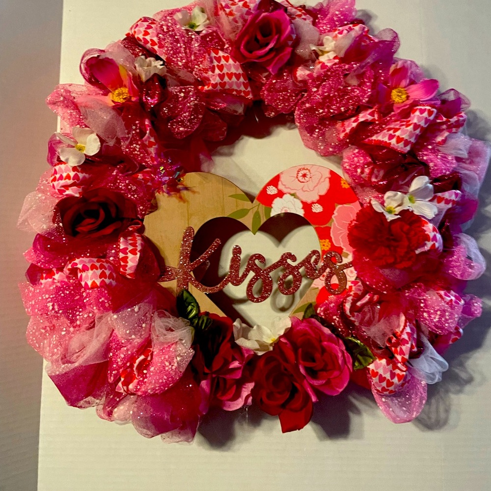 valentines day wreath. perfect for a front door
